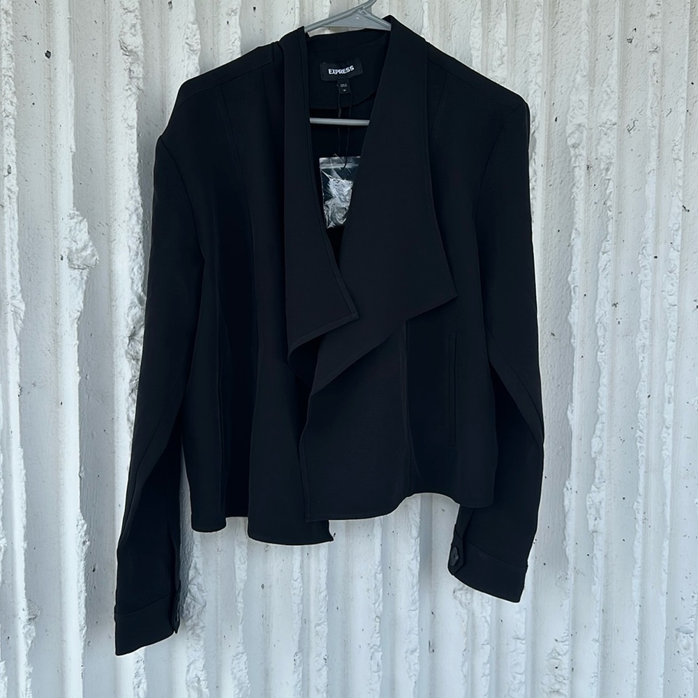 Express NWTs boxy short fly away light jacket